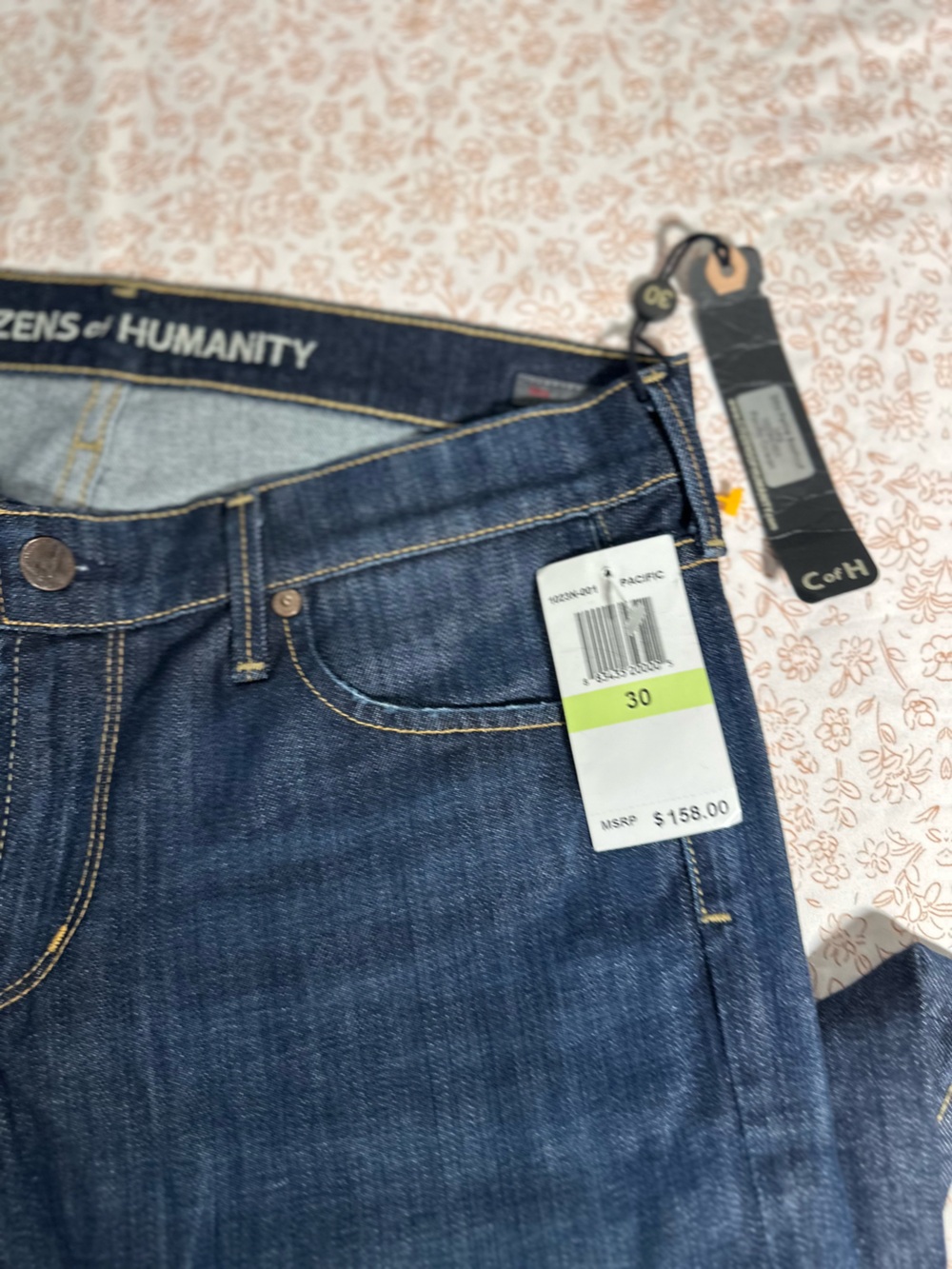 Citizens of Humanity Women’s Blue Distressed dark Jeans 30 bootcut New W Tags